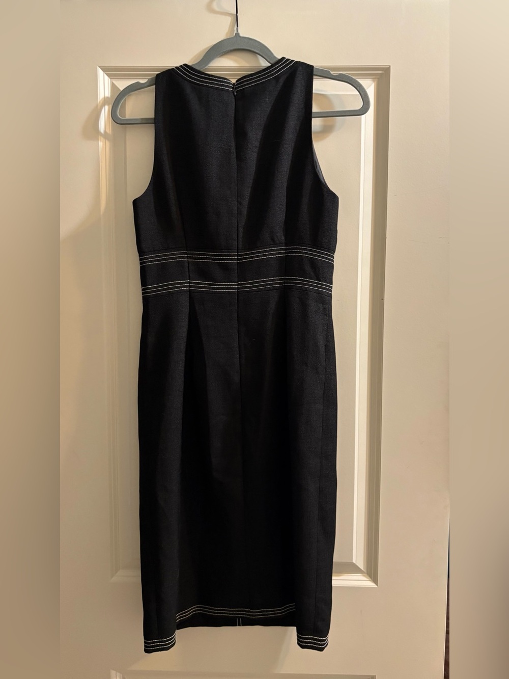David Meister Black Midi Sheath Dress with Contrast Stitching size 6
Classic - Picture 4 of 8